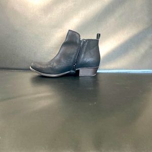 Black lucky brand boots